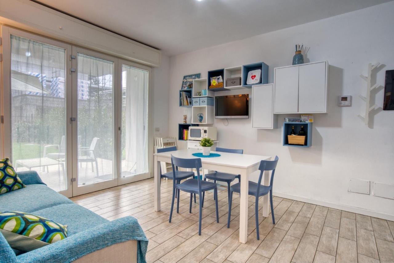 Caseospitali - Casa Azzurra, Incantevole Bilocale Con Giardino Cernusco Sul Naviglio Bagian luar foto